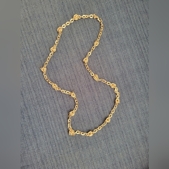 Jewelry - 36" Gold-plated knotted necklace